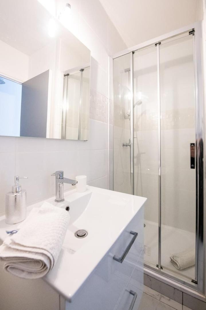 Le Jasseron - Appartement Cosy Avec Garage Quartier Partdieu Lyon Kültér fotó